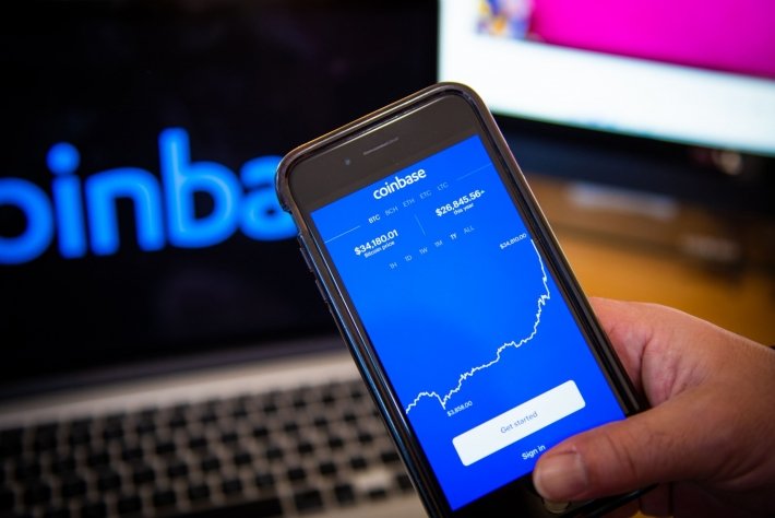 Coinbase anuncia fim de serviço de empréstimo cripto