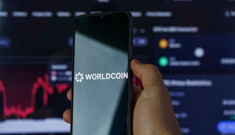 Mercado Bitcoin lista a polêmica criptomoeda Worldcoin