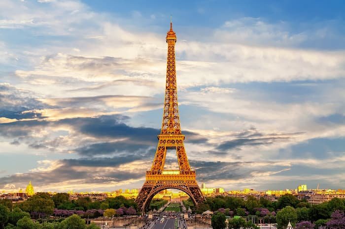 NFT Paris inova com token de fidelidade e faz previsões de adoção em massa por marcas na Conferência de 2024