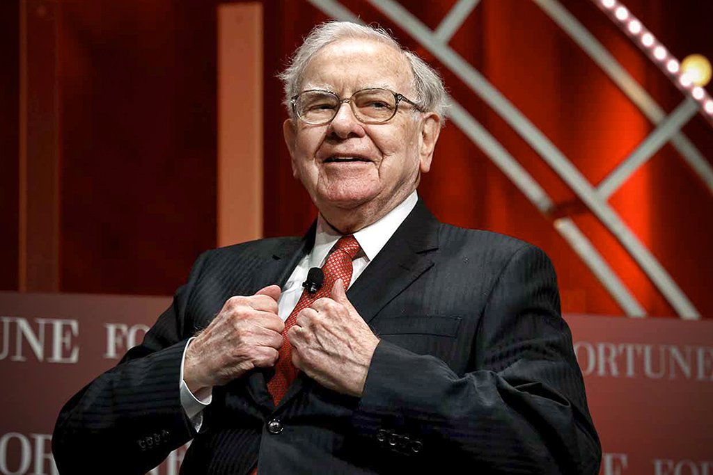 Warren Buffett: Nubank foi a ação com melhor desempenho em 2023 até agora da Berkshire Hathaway