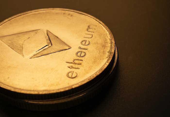 Estrategista prevê Ethereum a US$4.000 com a chegada dos ETFs da altcoin em maio