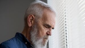 Golpe milionário: aposentado perde fortuna em fraude ligada à Coinbase
