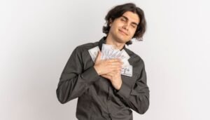 Sem tempo ruim: Michael Saylor compra mais Bitcoin em meio à guerra e faz aposta bilionária