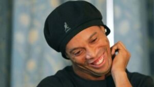 Criptomoeda de Ronaldinho Gaúcho despenca 83% em poucos dias